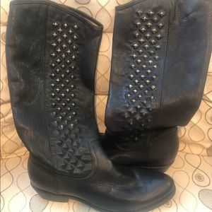 Black leather Frye boots!!